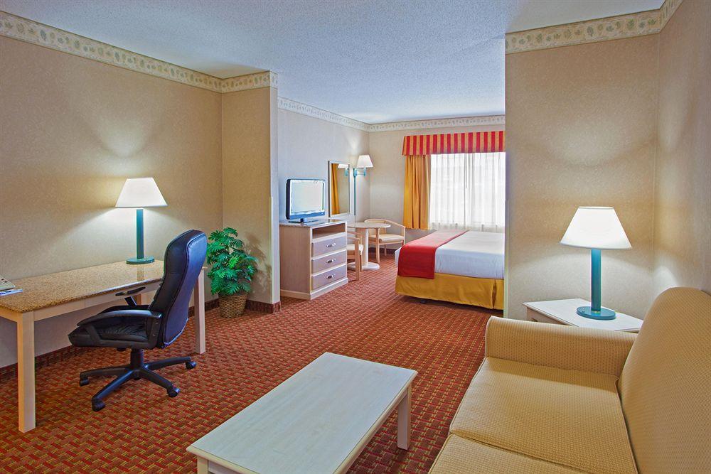 Best Western Plus Pocomoke City Room photo